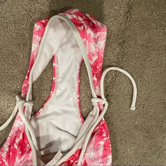 Snapper Rock bikini 👙 - Picture 4 of 4